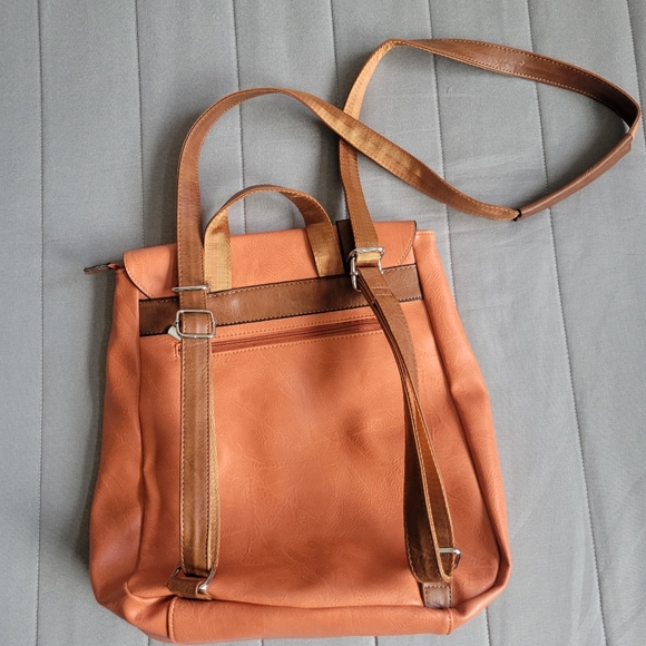 Convertable Orange Backpack - Picture 3 of 4